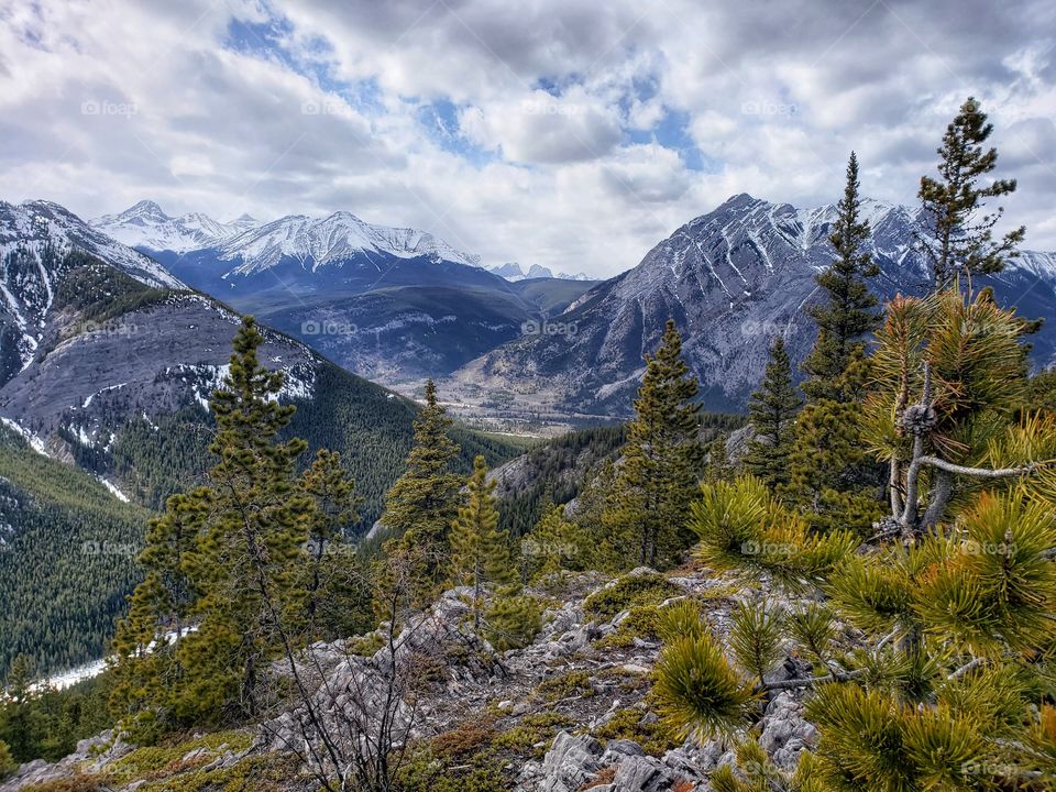 walking along the ridge in Kananaskis