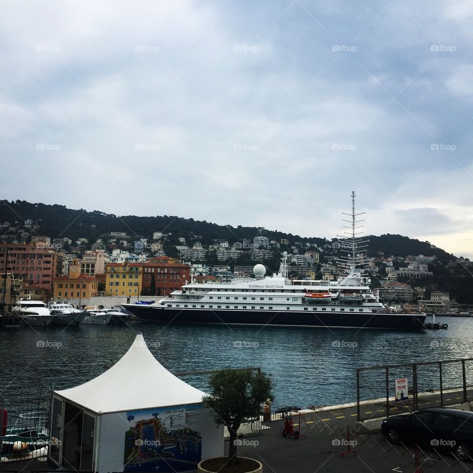 The Port in Nice 
