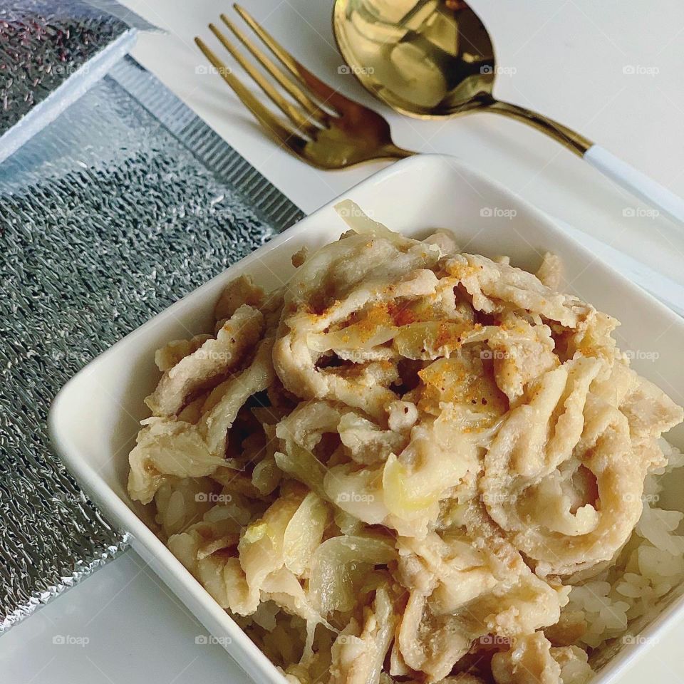 Frozen healthy pre packed meal prep butadon with rice 