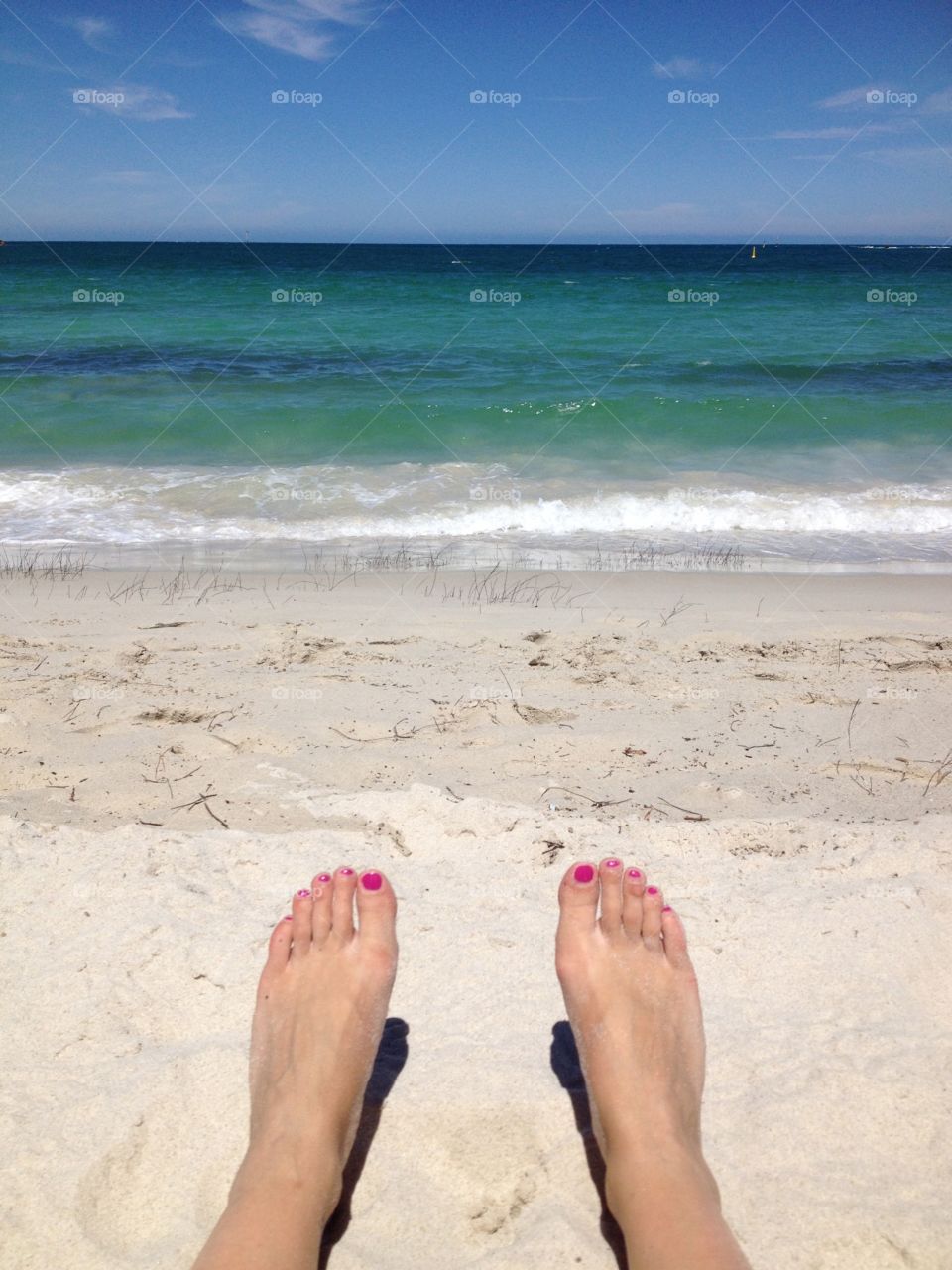 Feet on the beach 