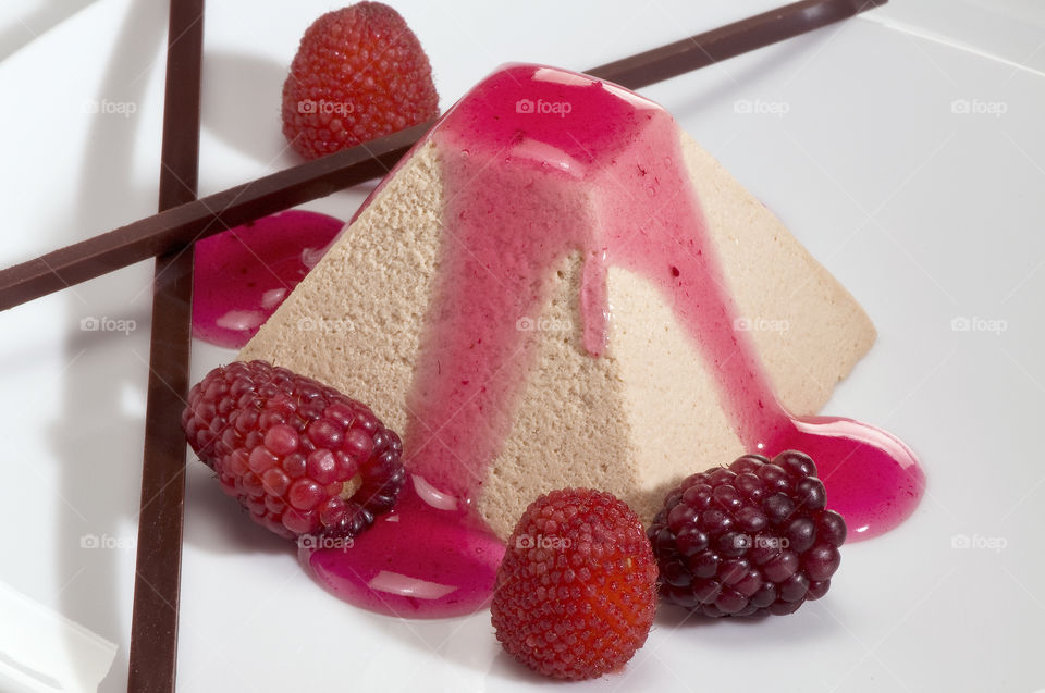 Strawberries Pudding