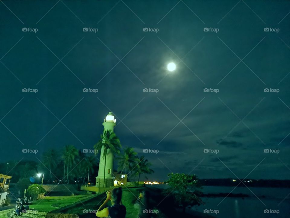 support to the moon light