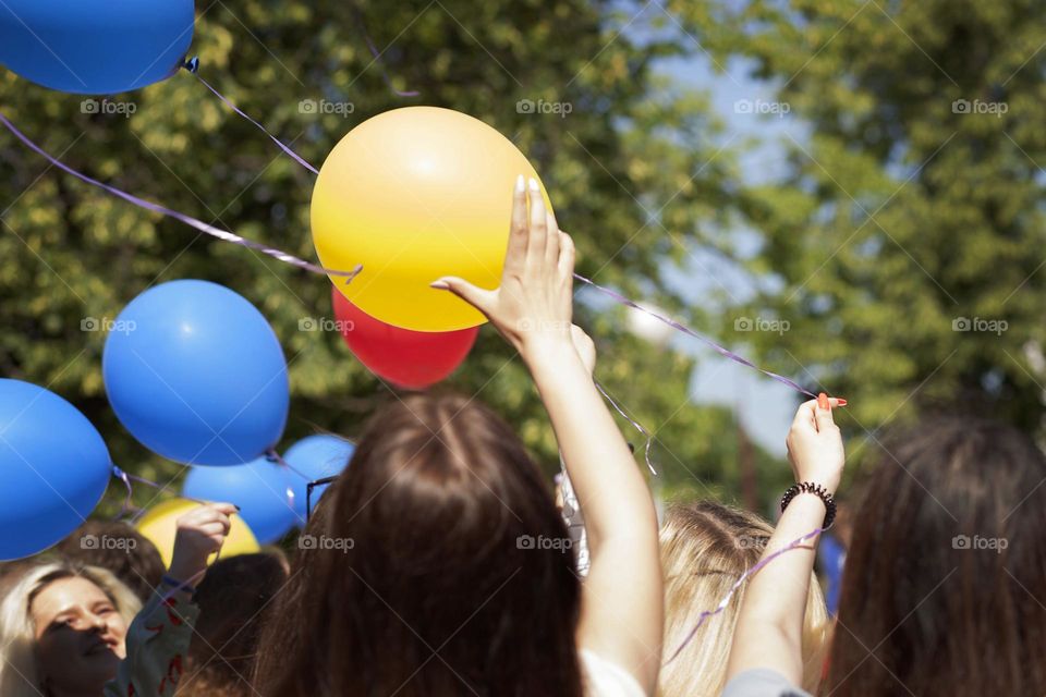 Colorful balloons for the holiday, people and balloons

￼

￼