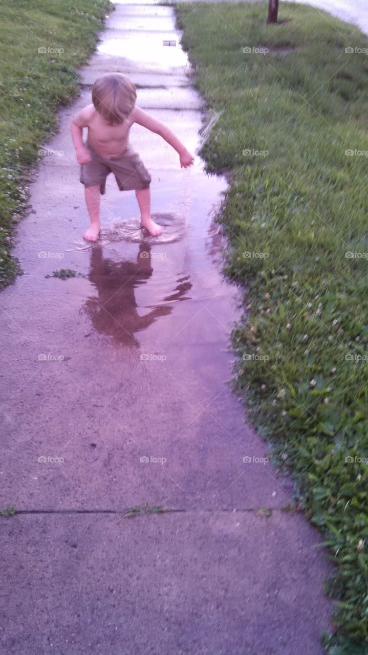 puddle play