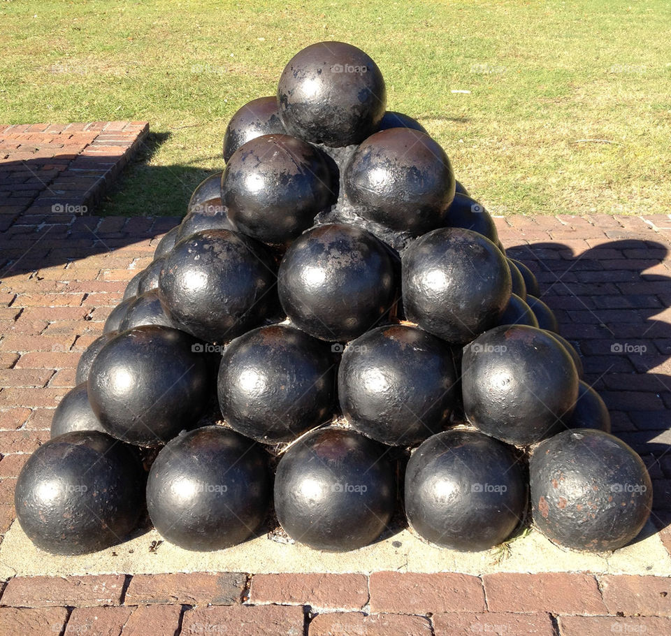 outdoors statue south balls by refocusphoto