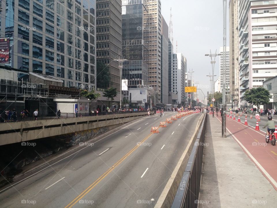 Sunday tour on Avenida Paulista