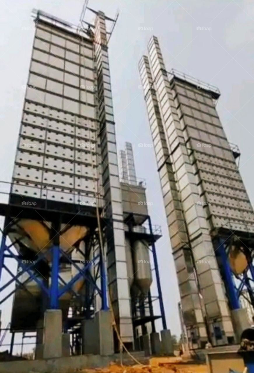 Beautiful and attractive view of a rice mill in Nagpur (India).