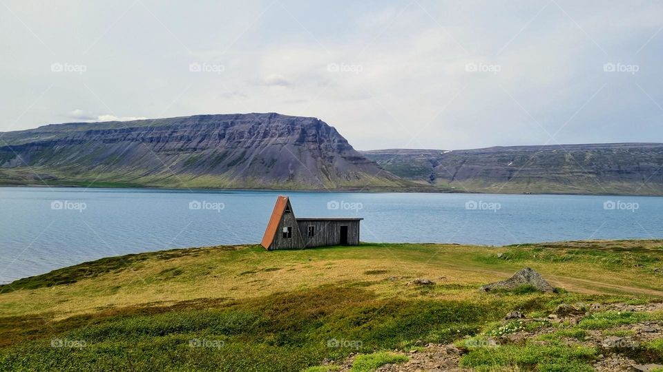 An abandoned shed in the West Fjords