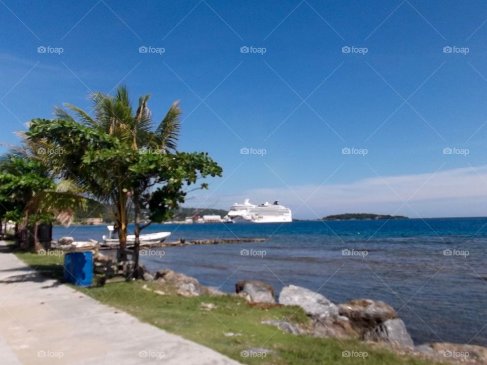 Photo from moving car traveling in Roatan, Honduras