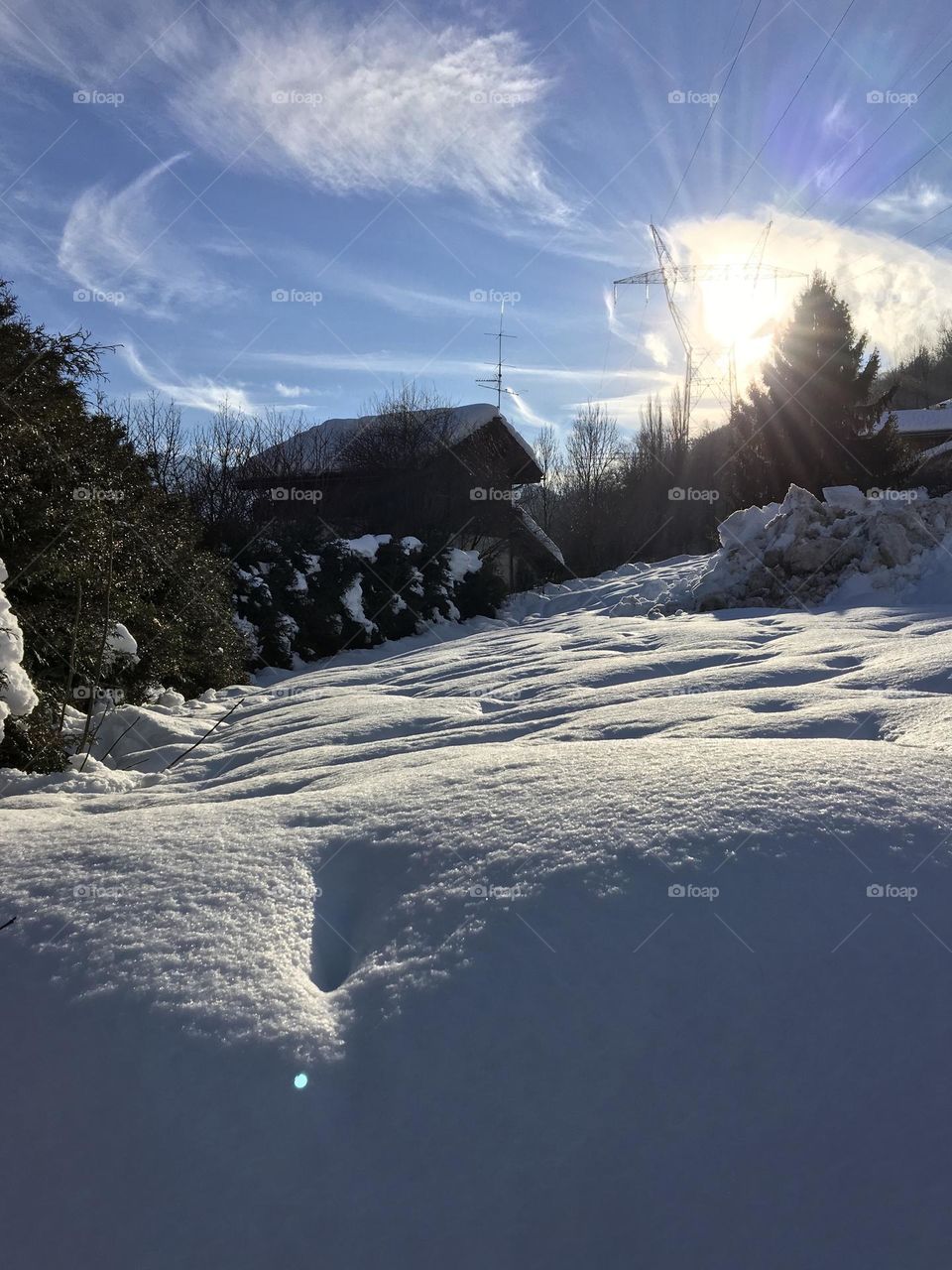 Sunlight on fresh snow in winterland 