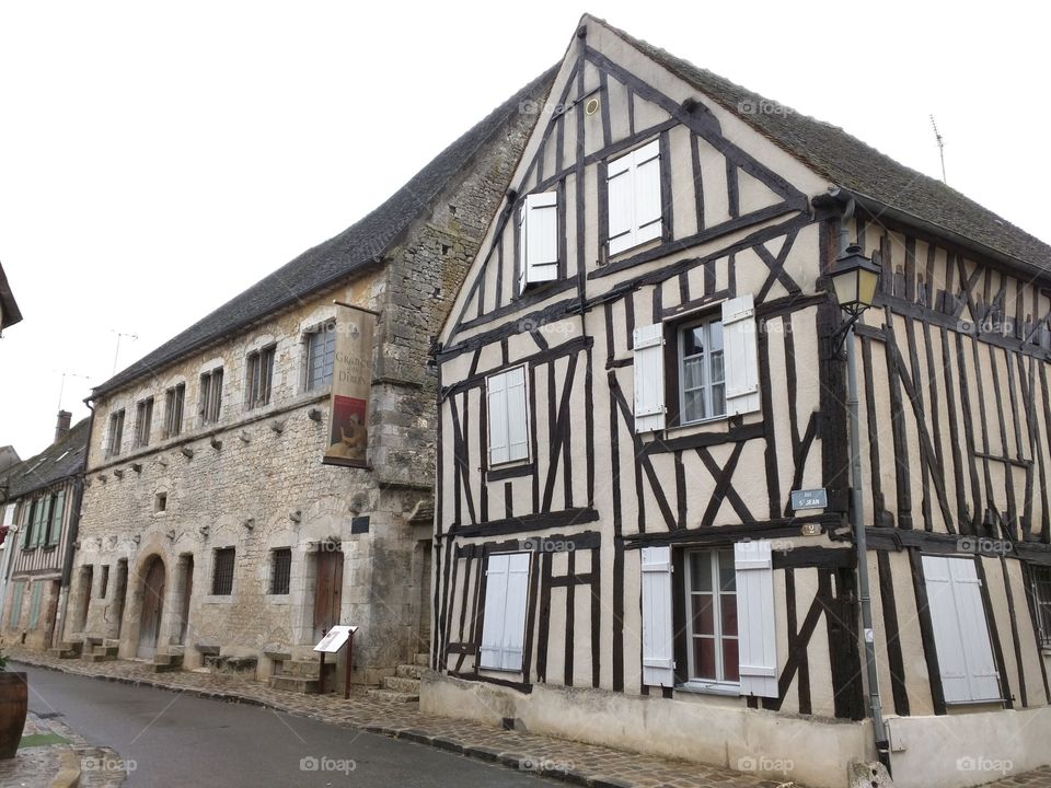 12th century houses