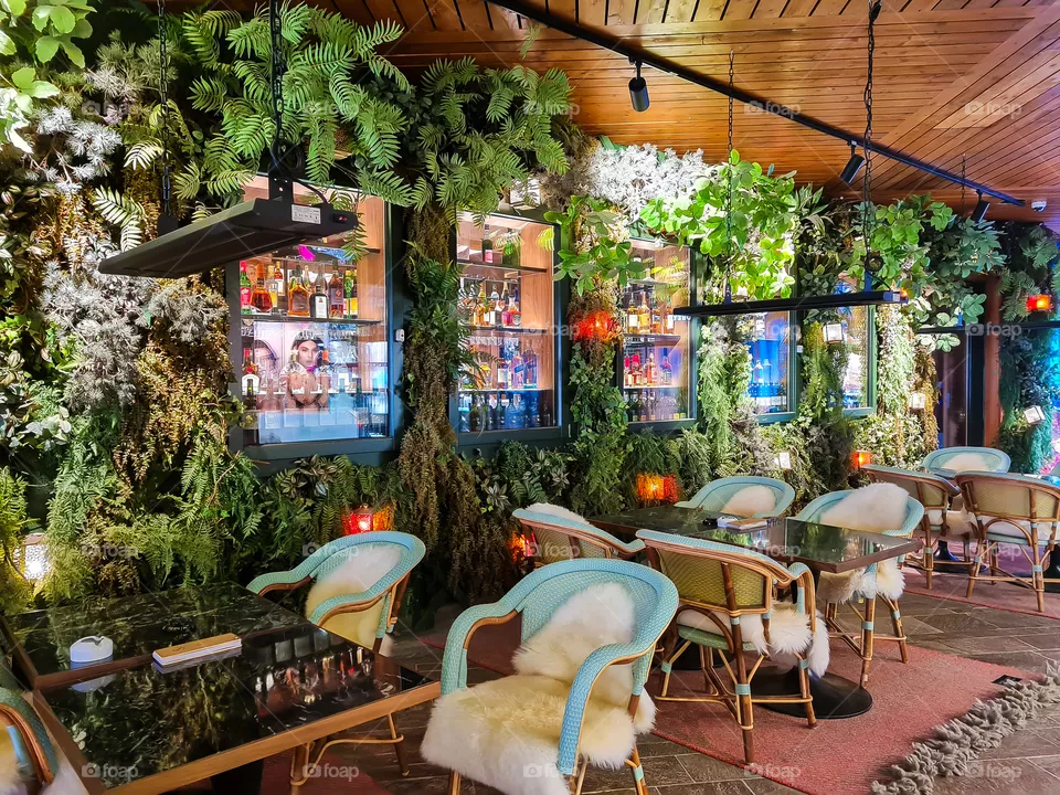 cozy restaurant