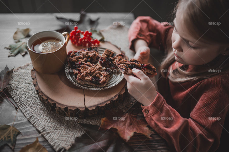 Girl and strawberry pie 