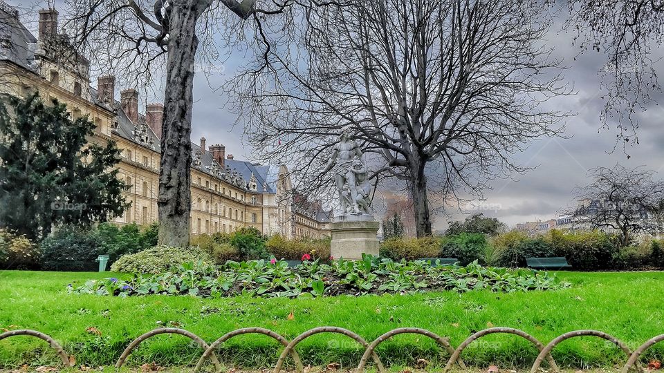 Paris garden