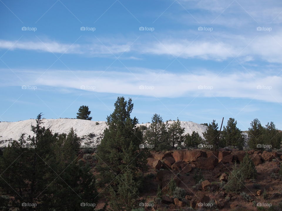 The varied geology of Central Oregon on a summer day 