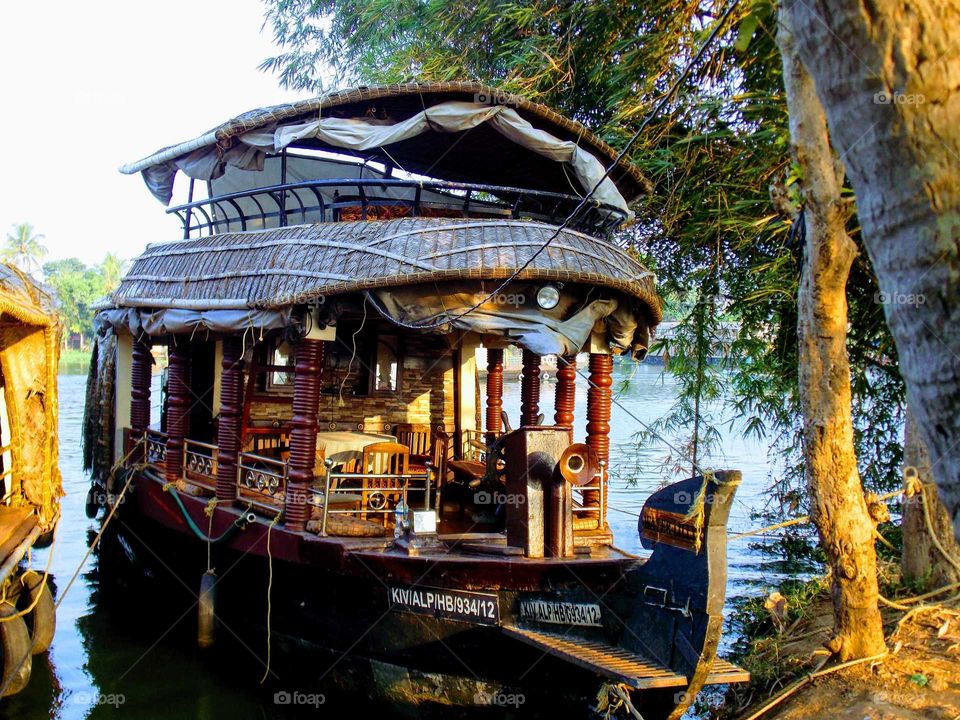 house boat