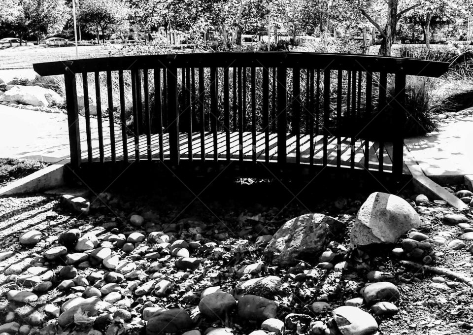 Footbridge across a dry streambed...
#Monochrome #Shadow #Silhouette #NaturalLight