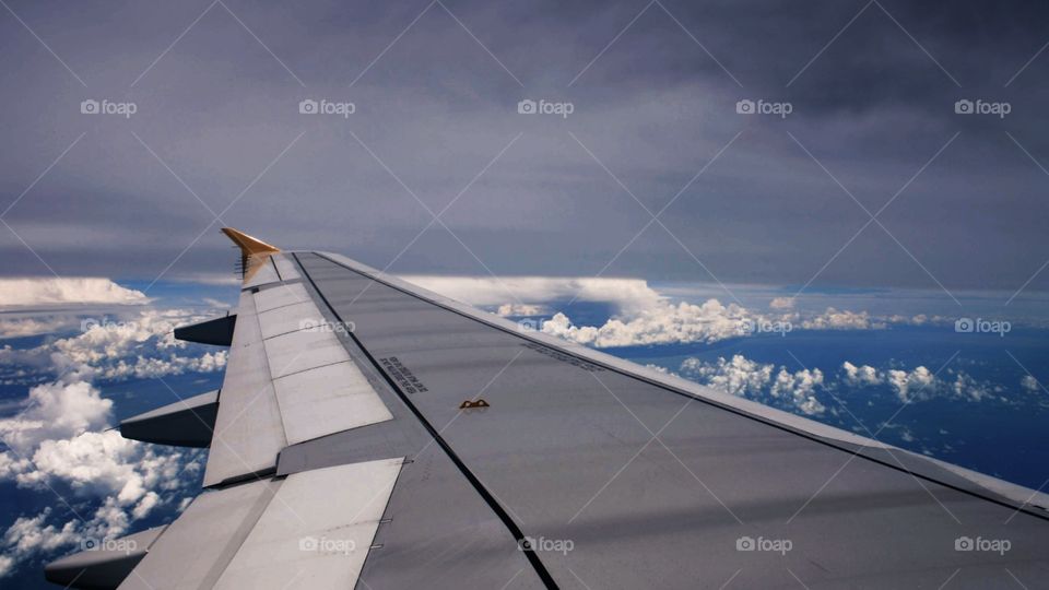 almost like sitting outside the plane, relaxing on the wing, watching the sea of cloud..