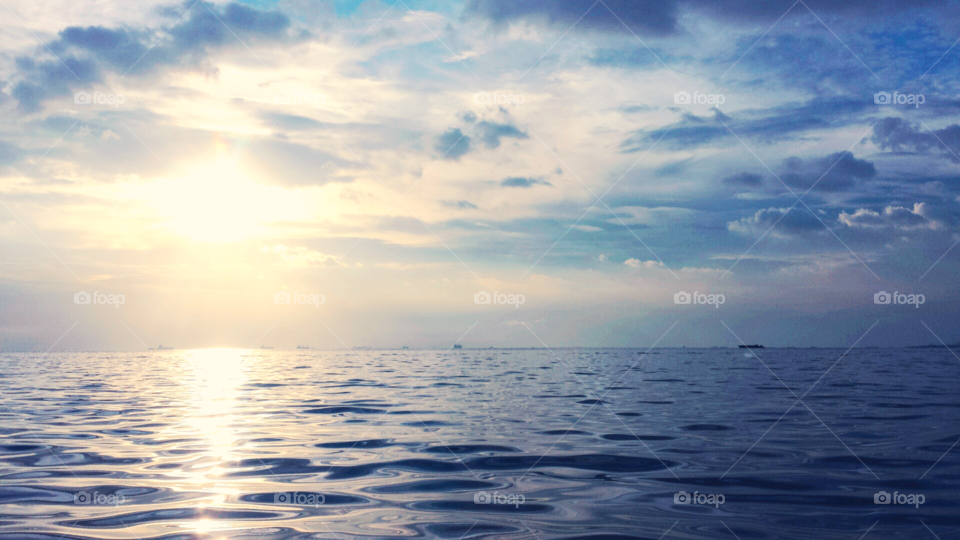 Sunset that looks warm and refreshing.