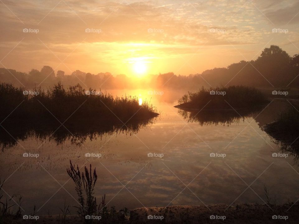 Sunrise at pond
