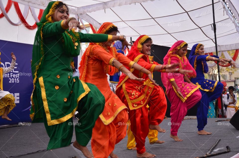 dancing girls