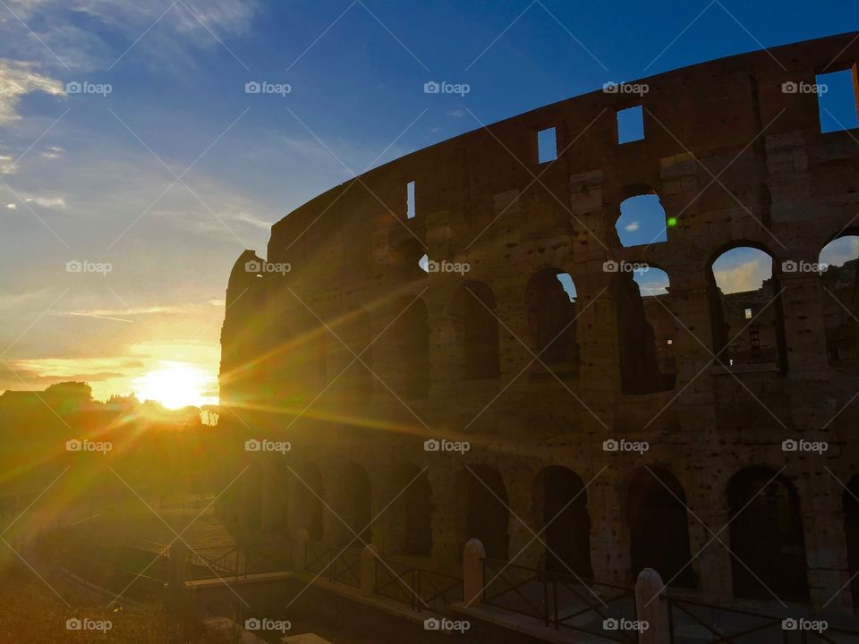 Sunset at the Colosseo in Rome