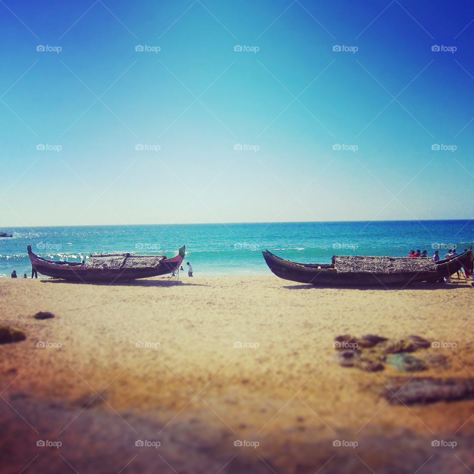 Sunny sea. picture taken at kovalam beach trivandrum during the winter season. found this place one the most soothing place.