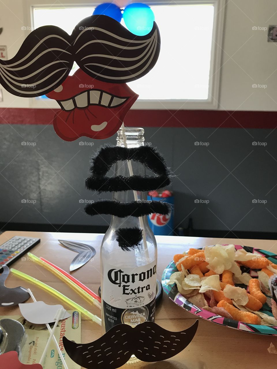 Party Corona moustache 