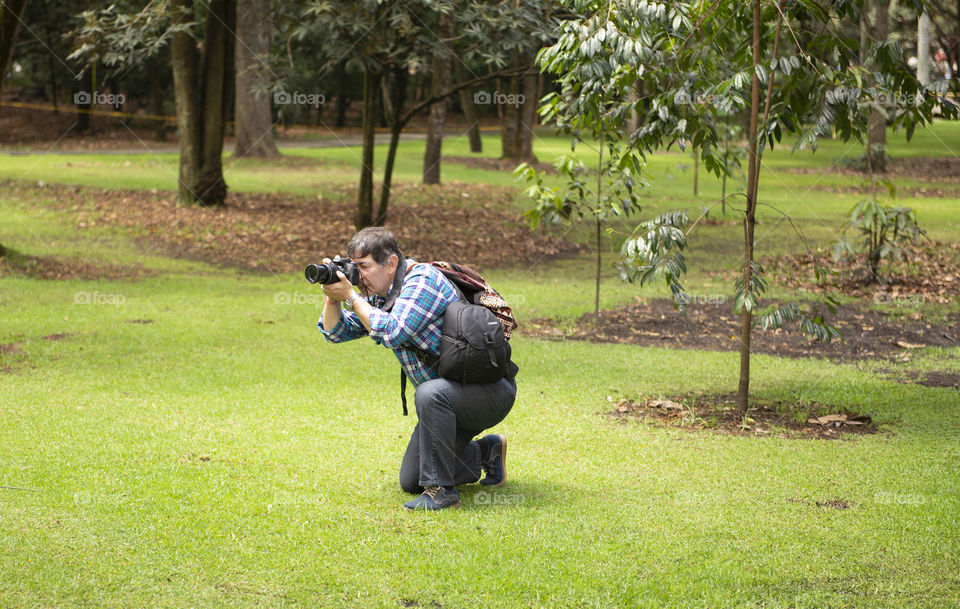 Man taking photos 