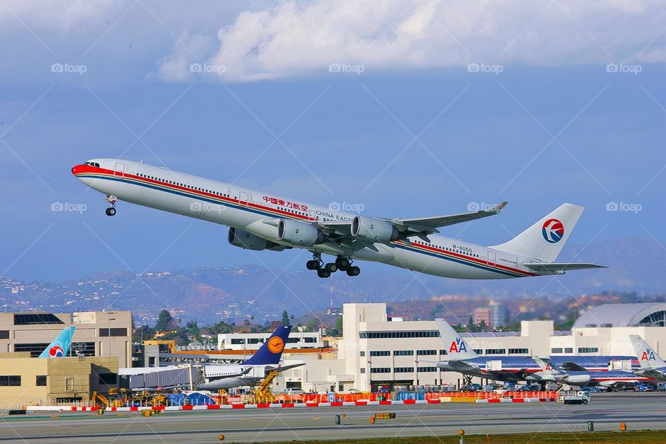 CHINA EASTERN AIRLINES AIRBUS A340-600 LAX