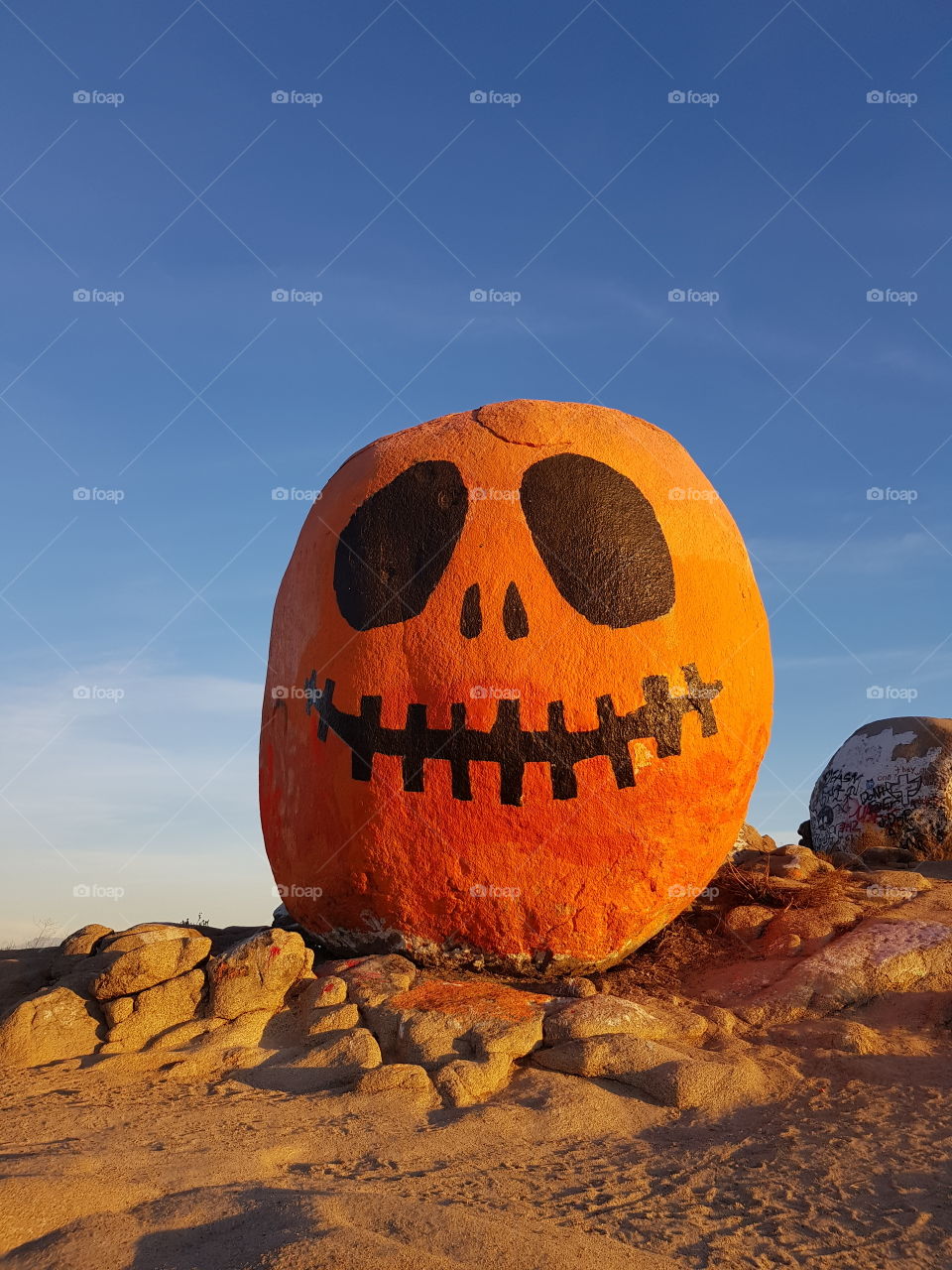 Halloween, giant pumpkin