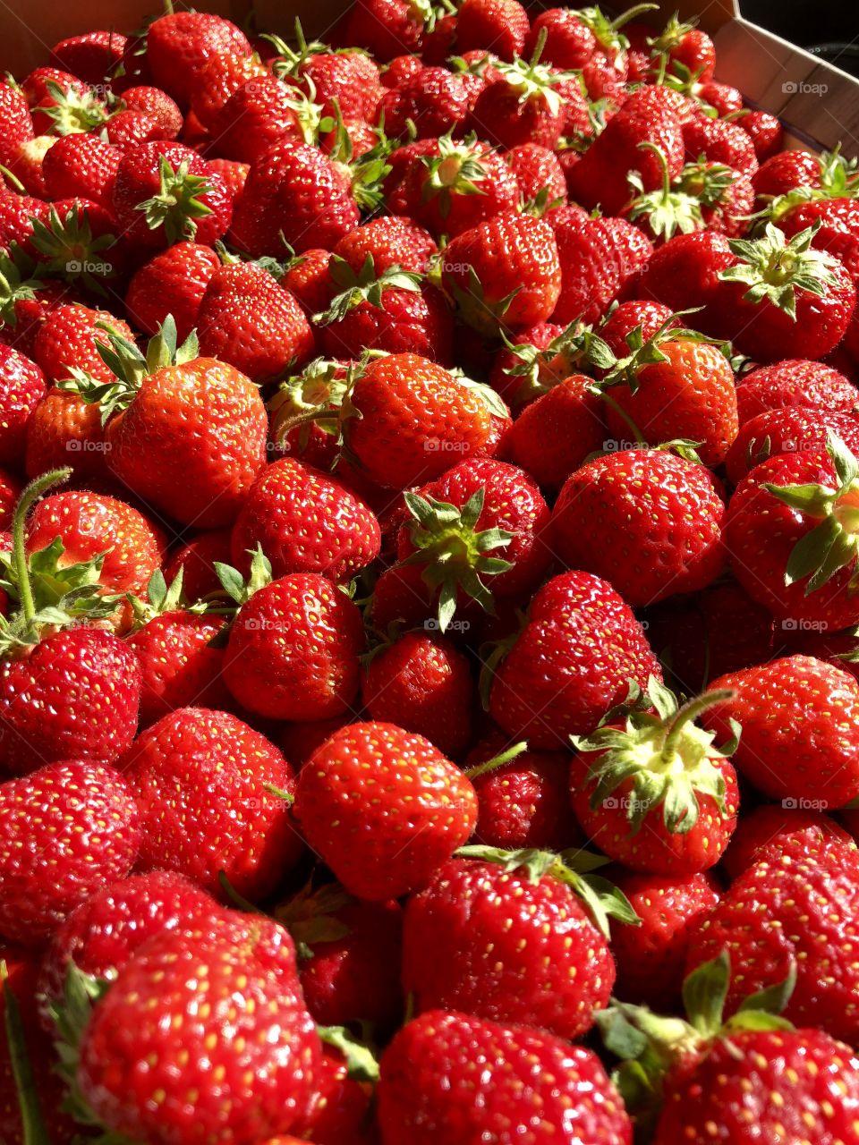 June is the peak month for Swedish strawberries 🍓