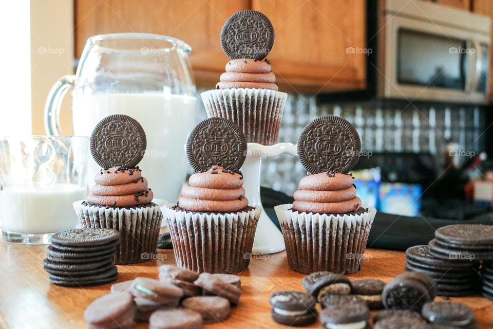 Oreo Cupcakes, cookies and milk.
