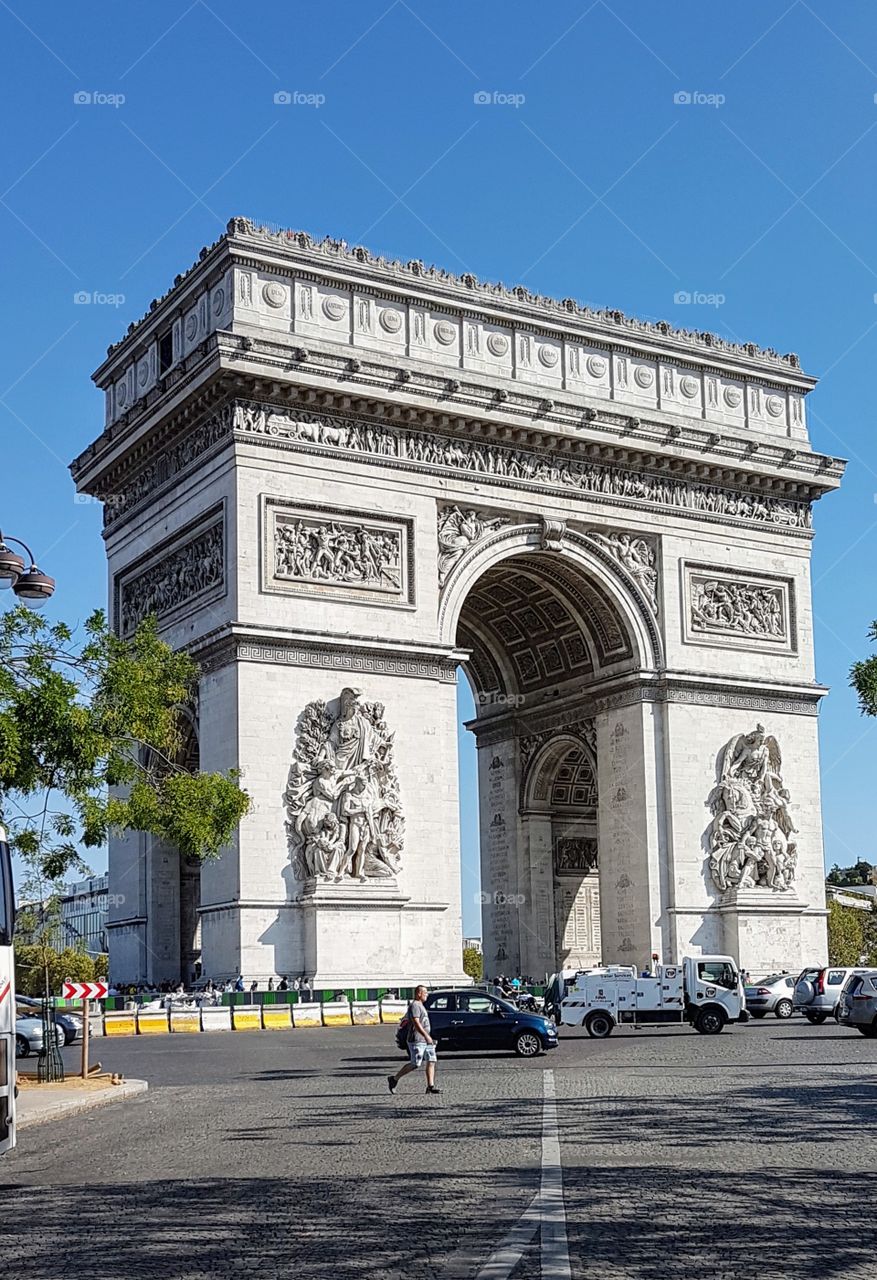 Beautiful view of Arc de Triomphe