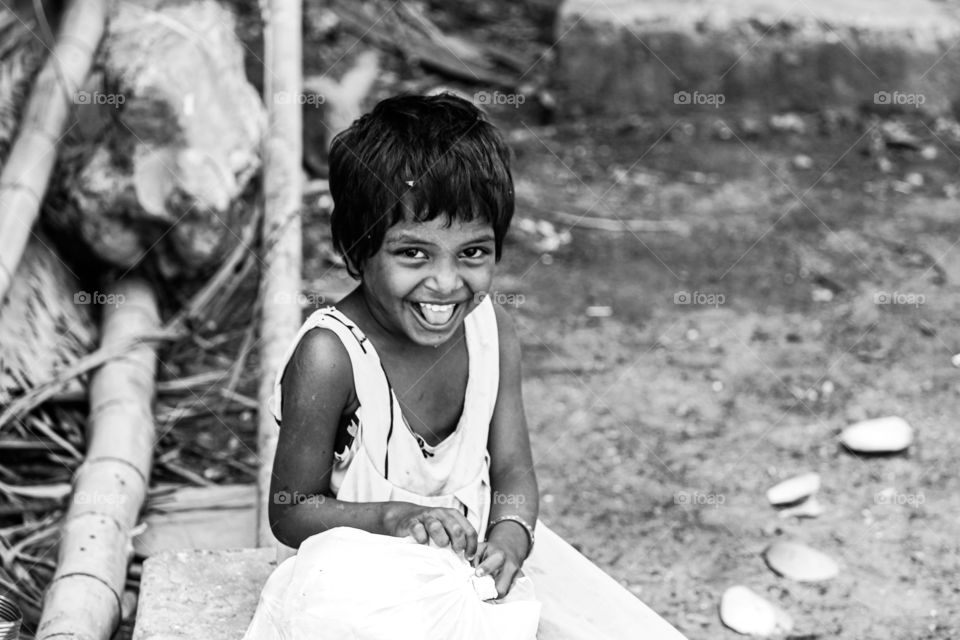 When i saw this little girl asking money instead of getting study...  very much depressed...  She dont even know what she is getting..  please give child a knowledgable studies... #portraitofpoverty