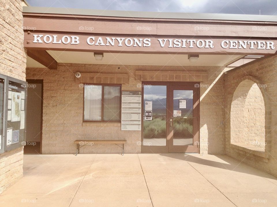 The front of Kolob Canyon visitor center on the sunny day