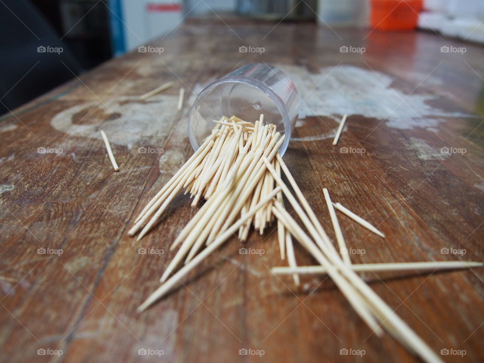 toothpicks dispersion