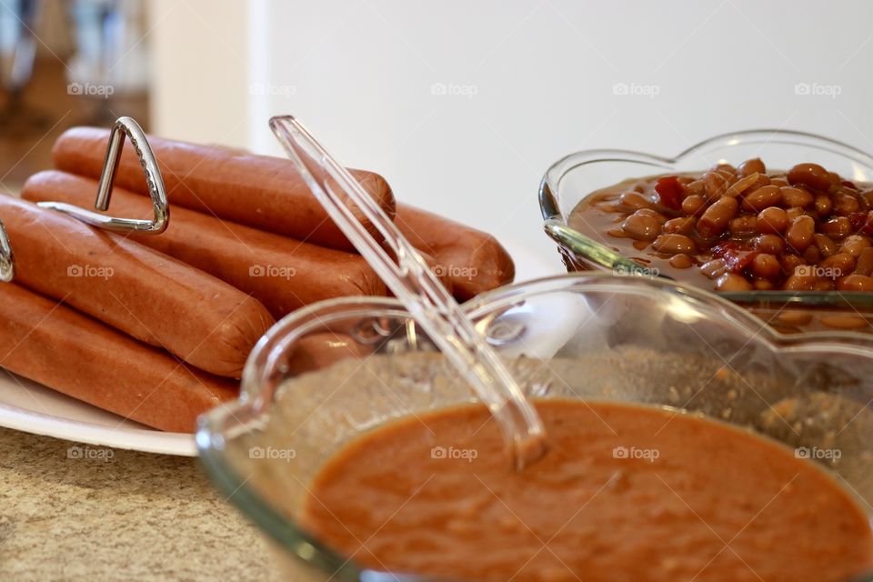 Chili dogs and baked beans for lunch