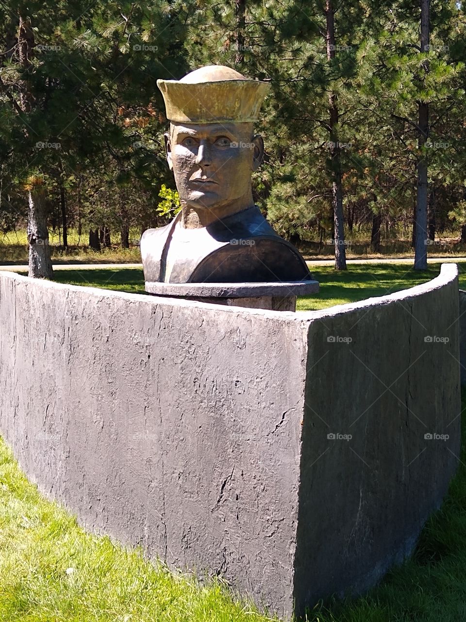 Sailor statue at Farragut Park Idaho