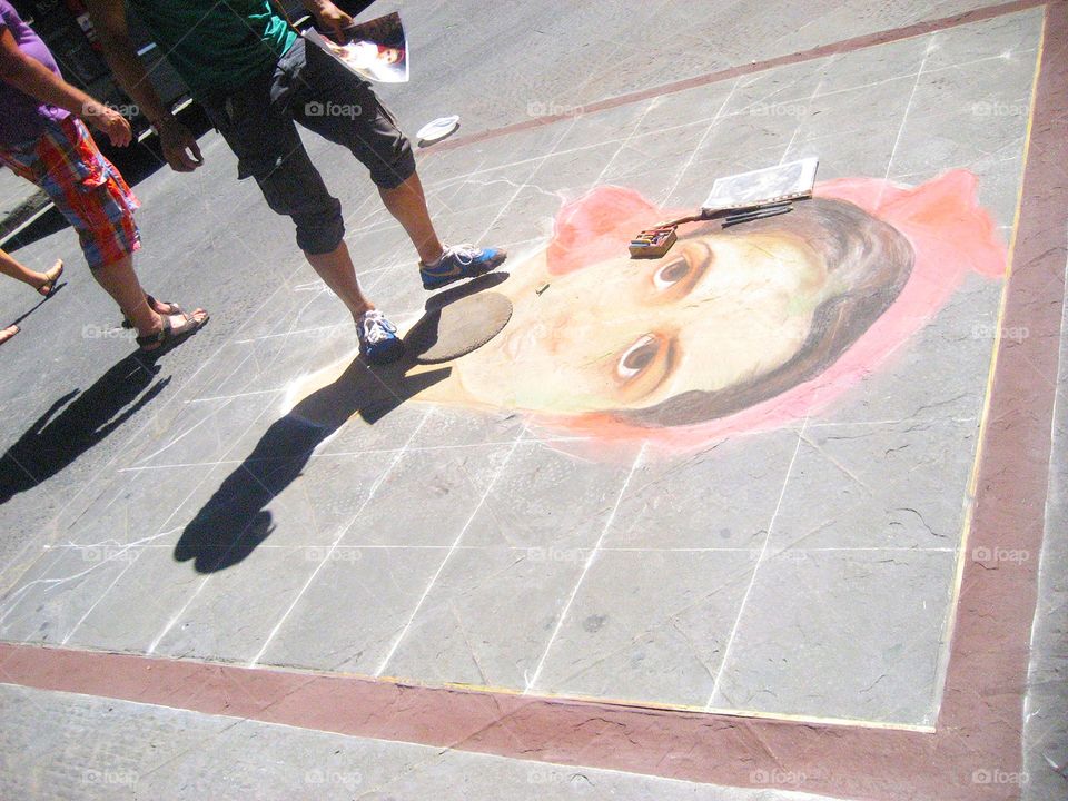 Street chalk art 
