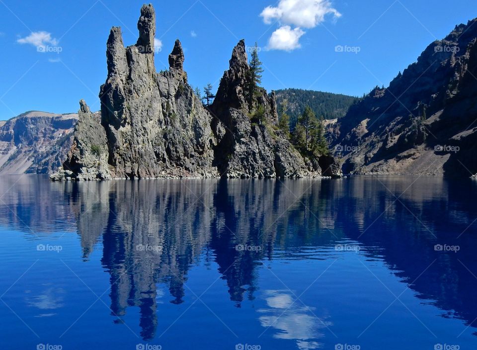Phantom Ship. Rock formation in Crater Lake known as the Phantom ship
