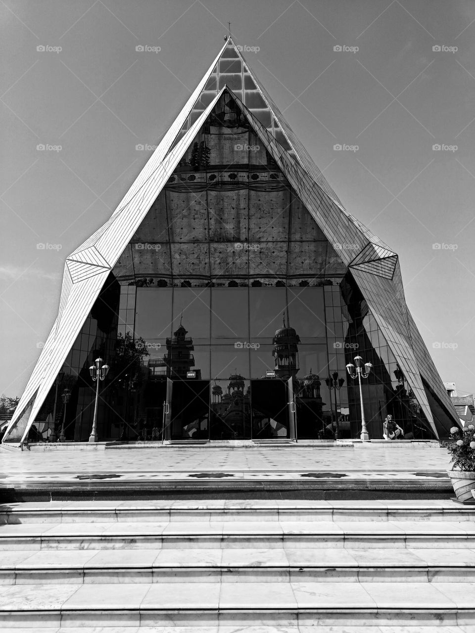 black and white modern architecture.