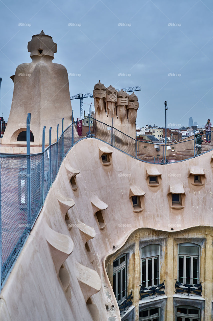 Chimeneas  y patio Casa Mila. Barcelona