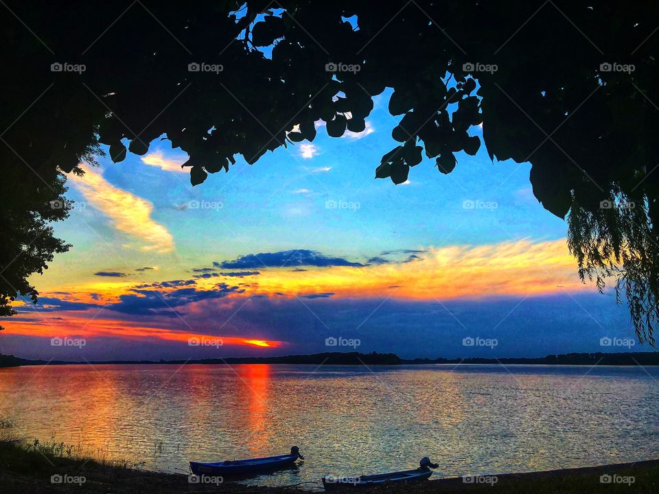 The most beautiful thing is the contemplation of the setting sun.... 