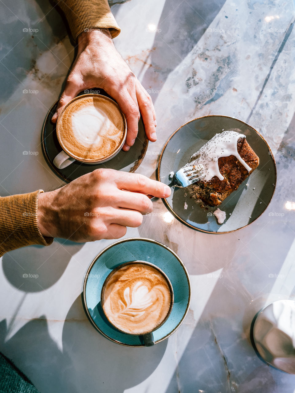 Drinking coffee at the cafe 