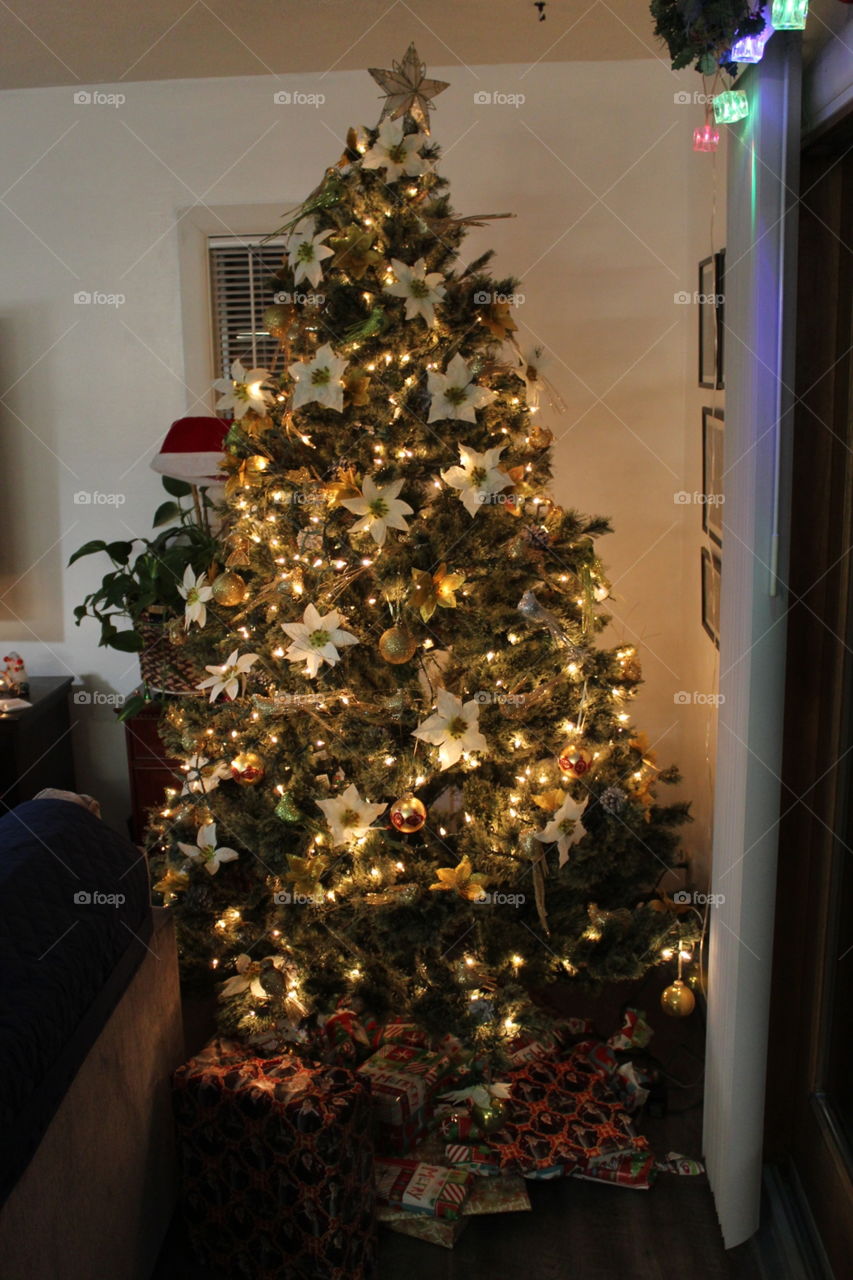 Christmas tree 