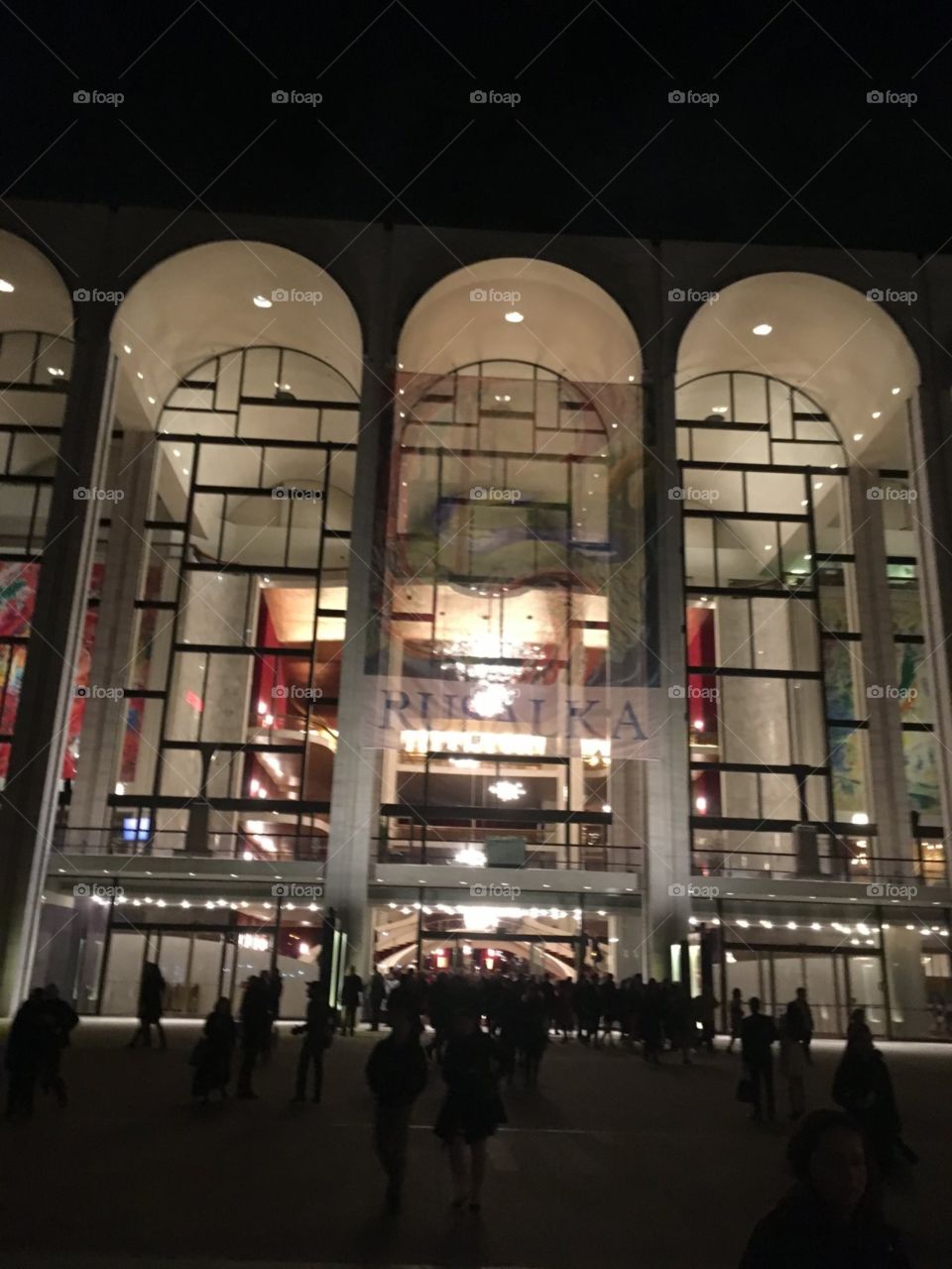 Metropolitan opera house night