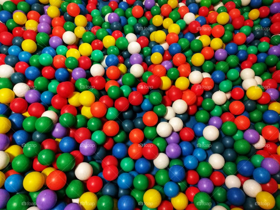 Many colored balls