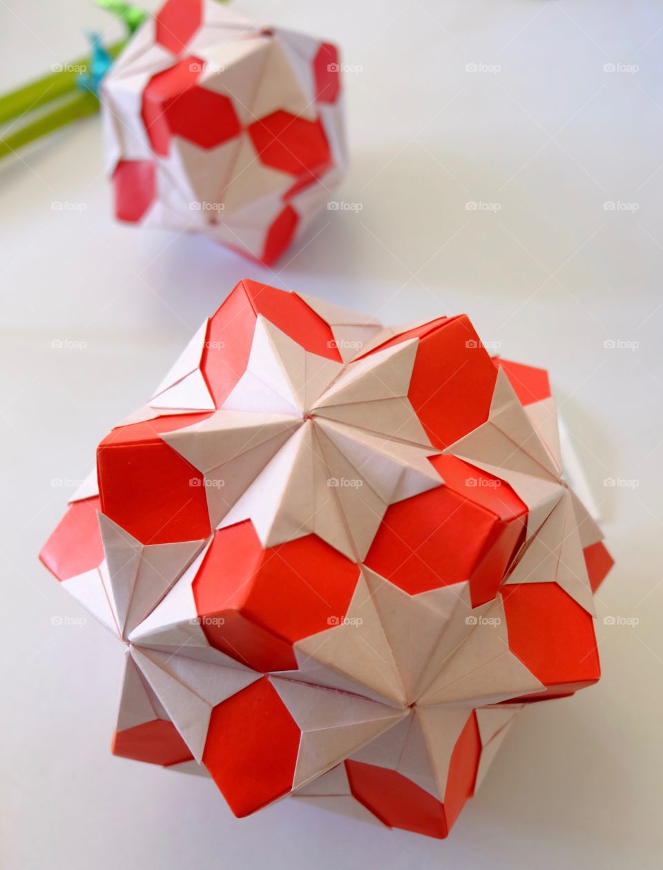 Origami, red and white ball