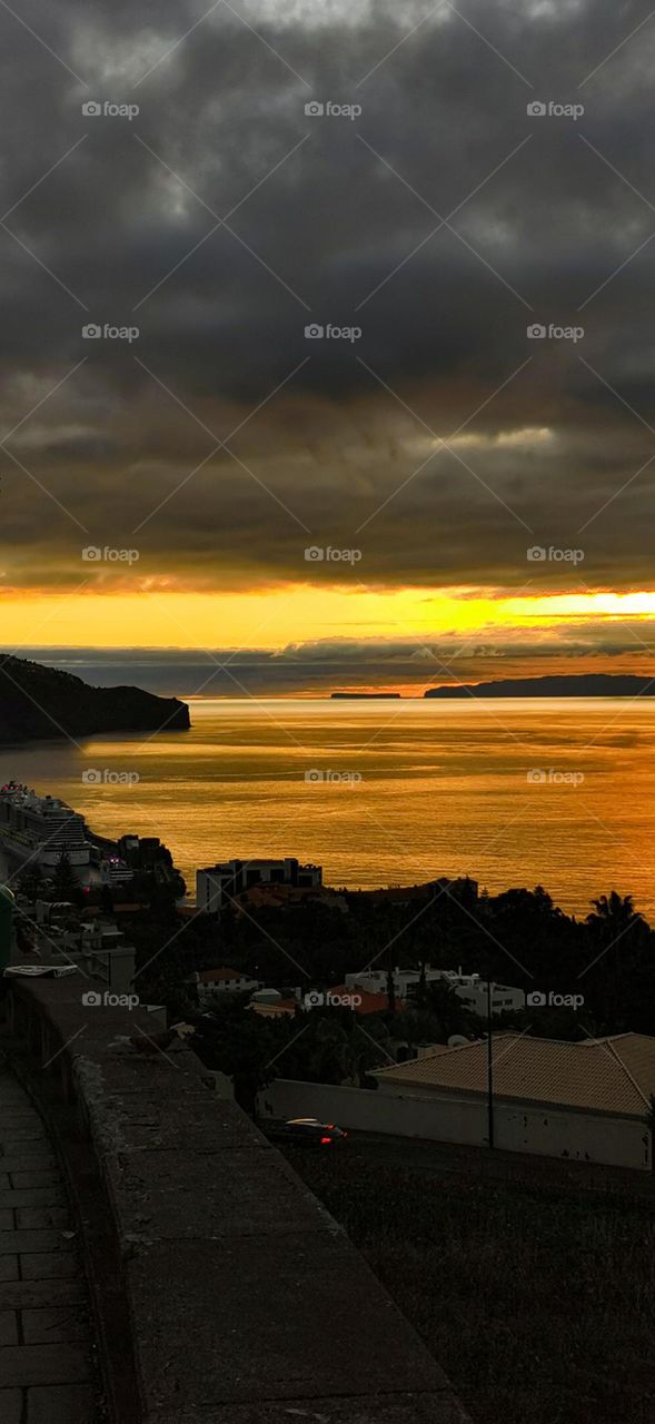 Sunshine in Madeira island